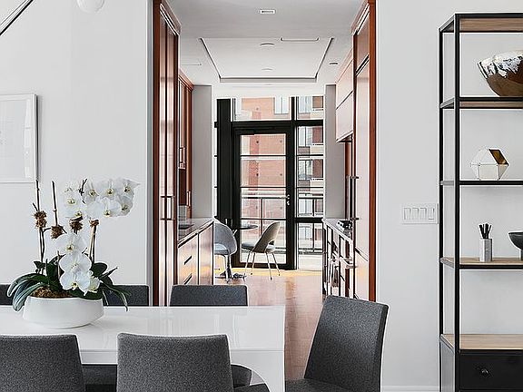 5th image of 150 Charles St APT 8BN