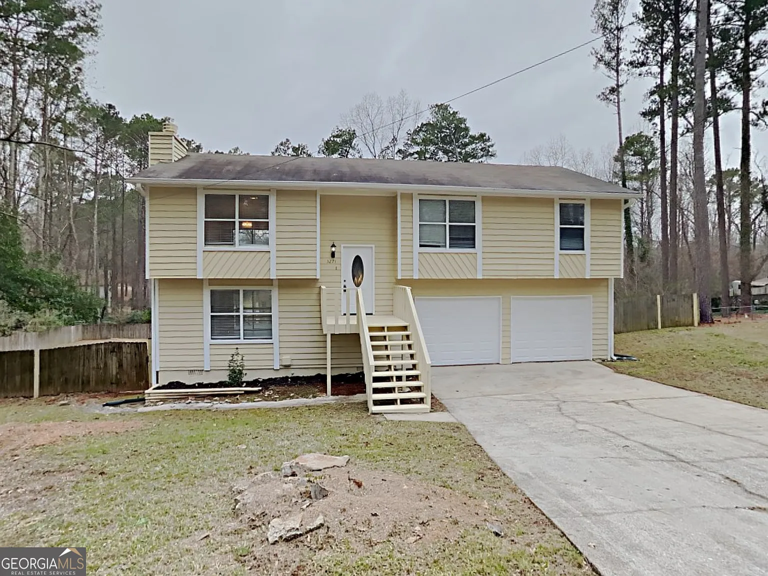 3271 Mixon Way photo 1