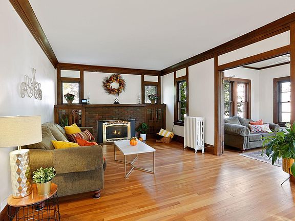 4th image of 2420 Pierce St NE