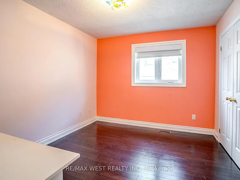 229 Baker Ave — Photo 26