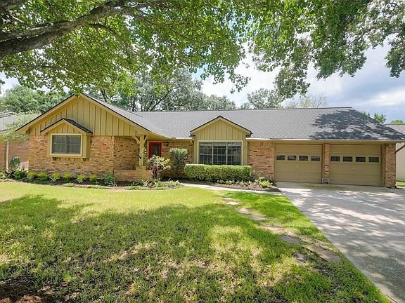 2nd image of 10415 Timberwood Dr