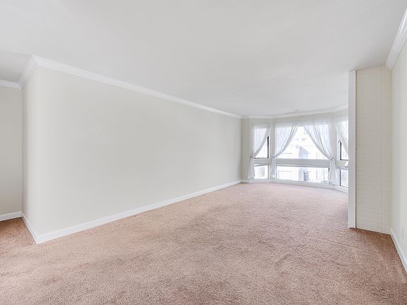 4th image of 1915 California St APT 302