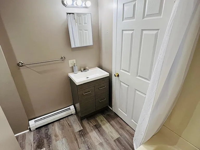 28 Chapel St #1 — Photo 20