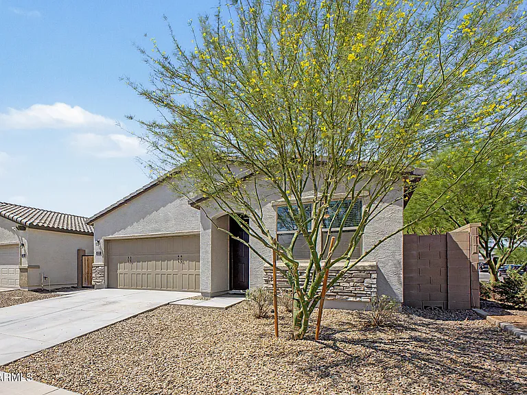 5722 W Getty Dr — Photo 9