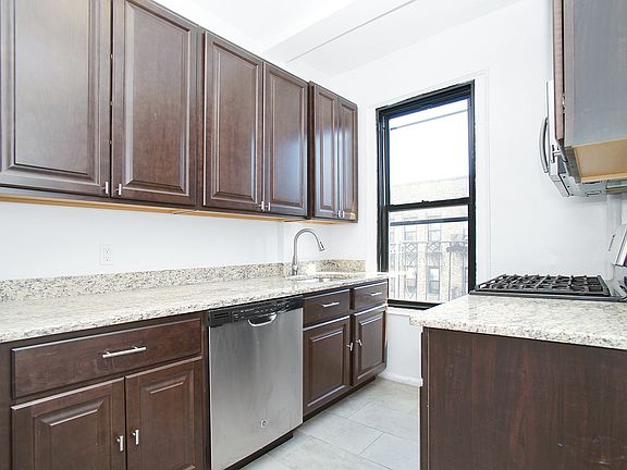 4th image of 344 Fort Washington Ave APT 5D