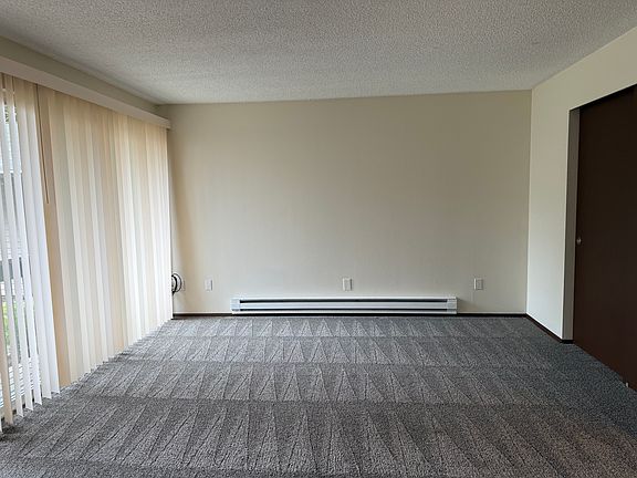 5th image of 1714 Evergreen Park Ct SW #B3