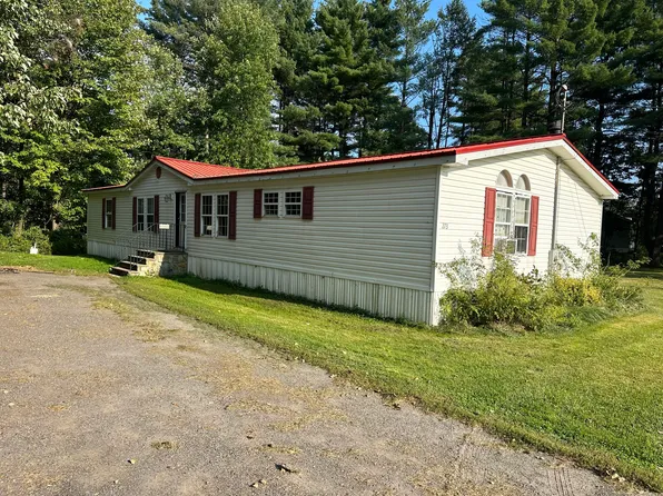273 Hill Road, Clinton, ME 04927
