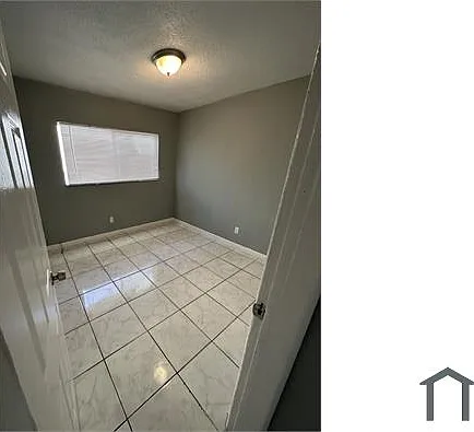 7380 NW 38th St — Photo 2