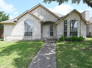 1426 Springwood Dr, Mesquite, TX 75181