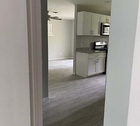 5th image of 1815 Sedona Ln