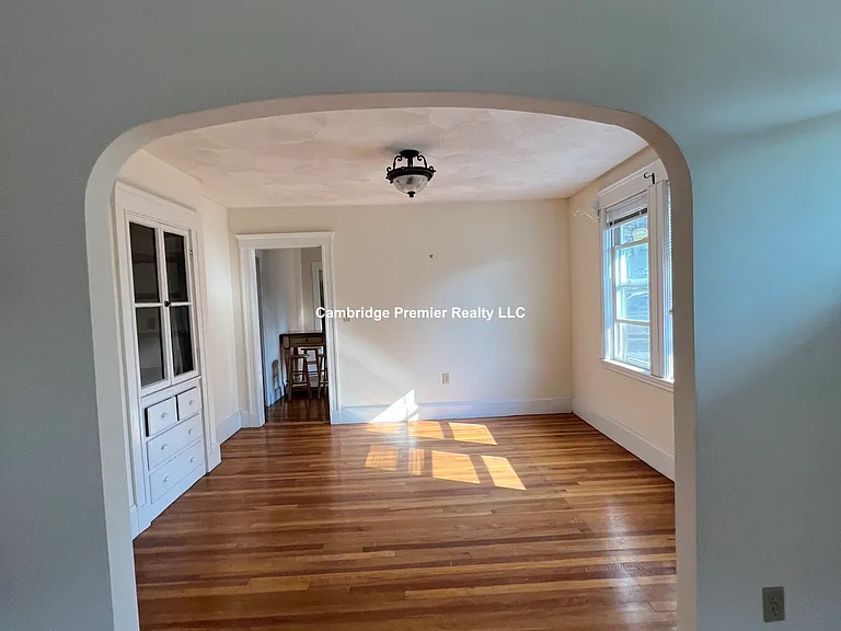 382 Beale St #2 — Photo 3