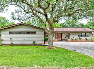 320 Linda Ave, Bridge City, TX 77611