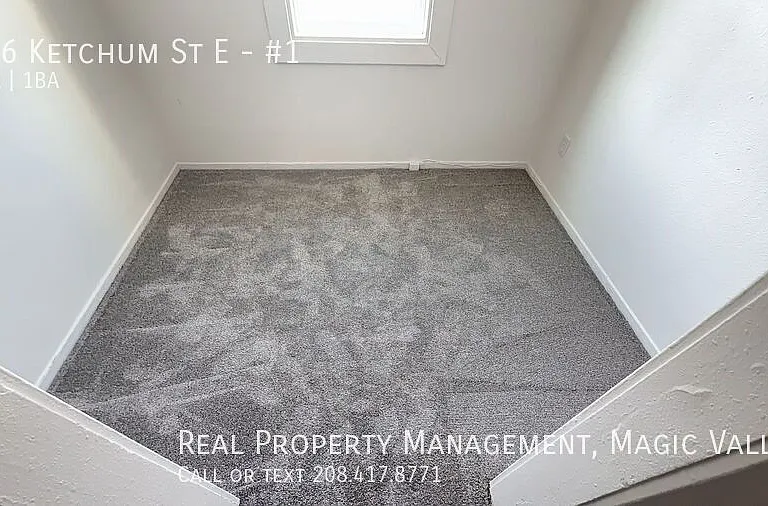 206 Ketchum St E #1 — Photo 15