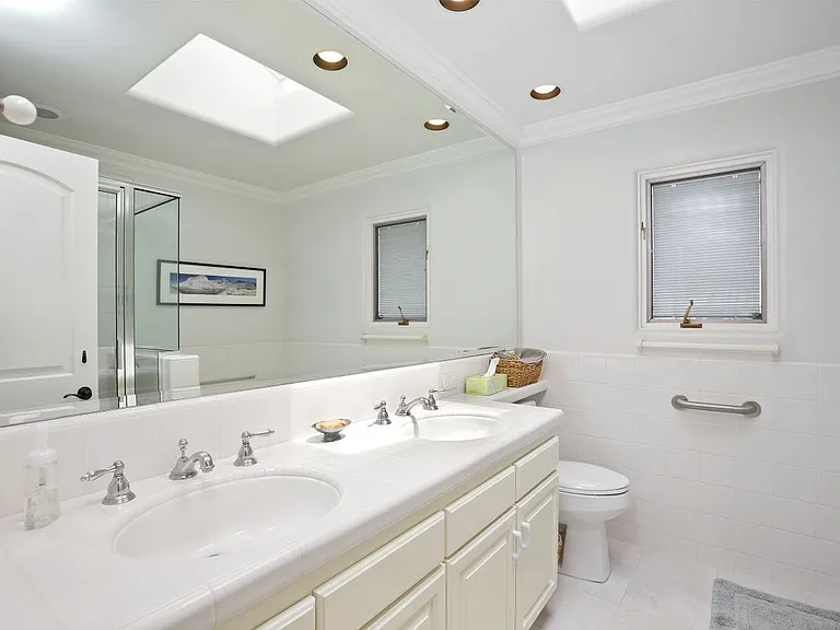 308 Orchid Ave — Photo 9