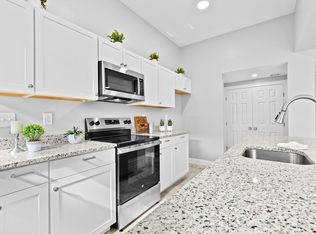 780 Washington St #780, Canton, MA 02021
