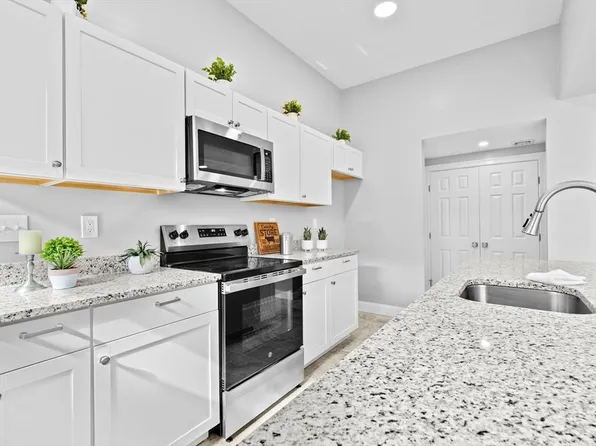 780 Washington St #780, Canton, MA 02021