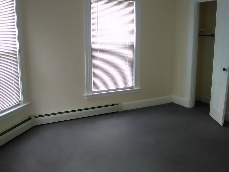 2nd image of 40 Randolph Ave APT 2