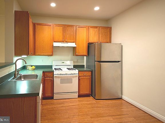 5th image of 807 Estuary Dr