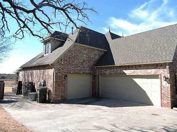 front garage view