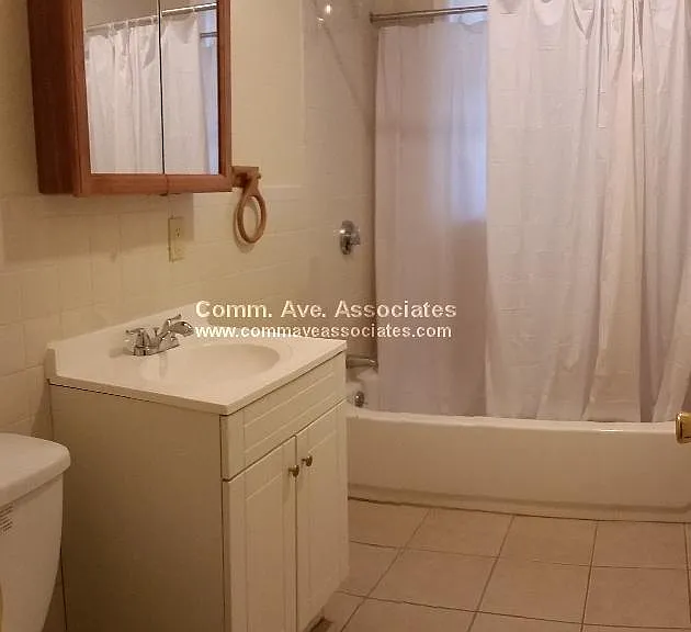 21 Roseclair St #2 — Photo 12