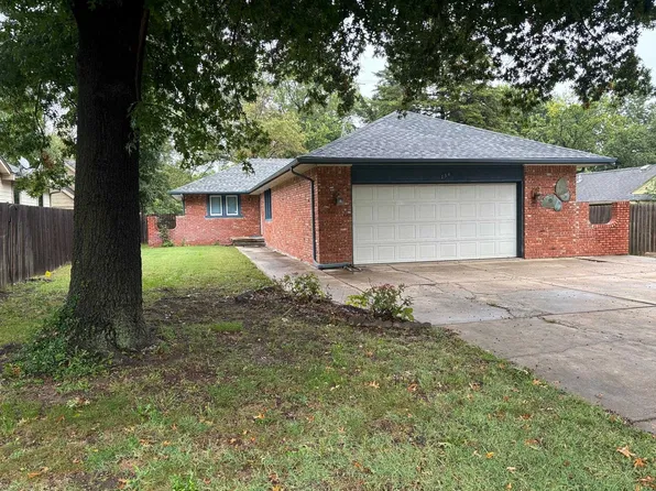 134 S Westfield Ave, Wichita, KS 67209