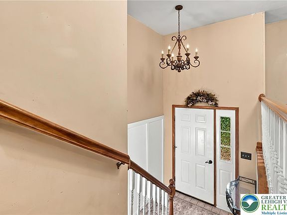 3rd image of 2362 Springtown Hill Rd