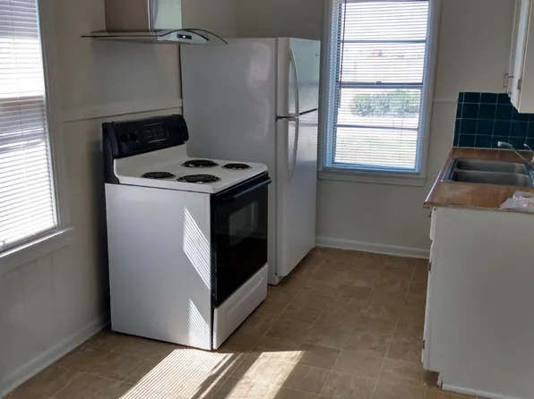 1013 E Kenedy Ave #2, Kingsville, TX 78363