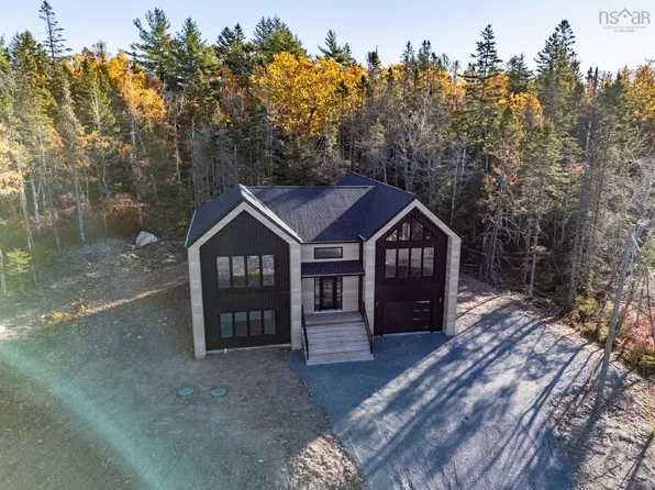 16 Parish St #714, Fall River, NS B2T 0W9