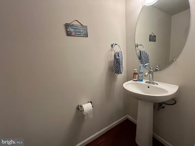 3048 Rittenhouse Cir — Photo 9