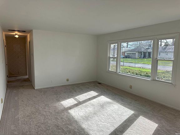 5th image of 2300 S Evan Park Dr