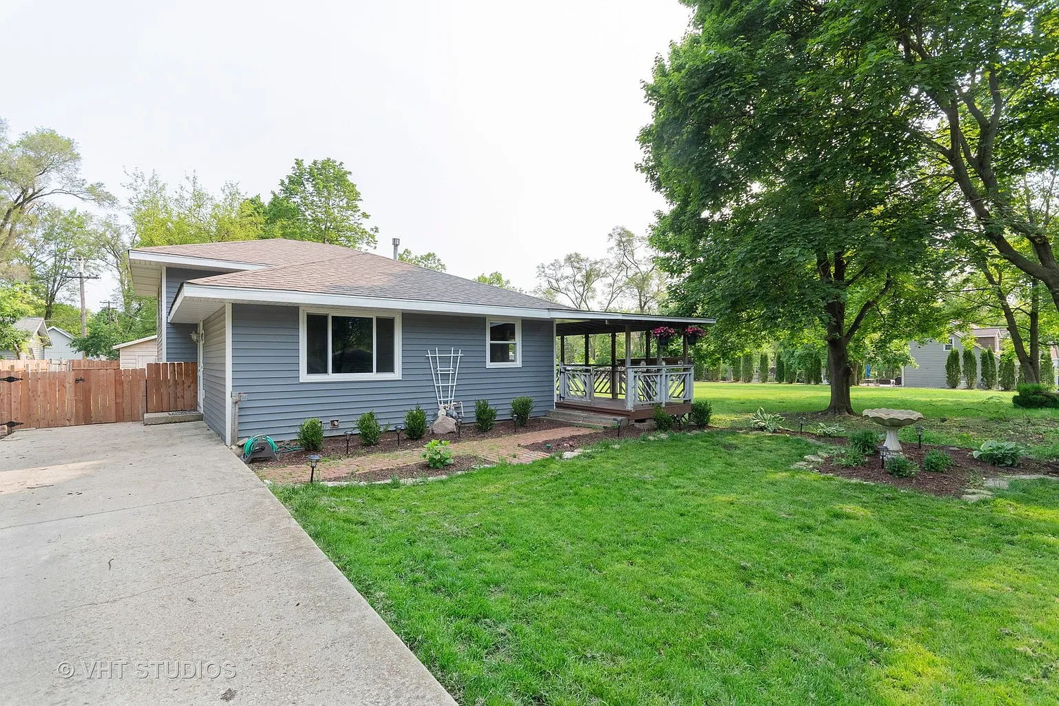 35W384 Elder Ave photo 1