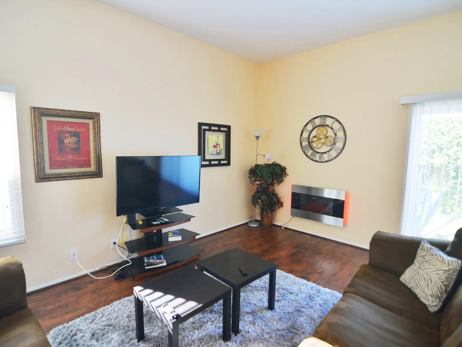 1 bed, 951 sqft, $2,400 — Photo 4