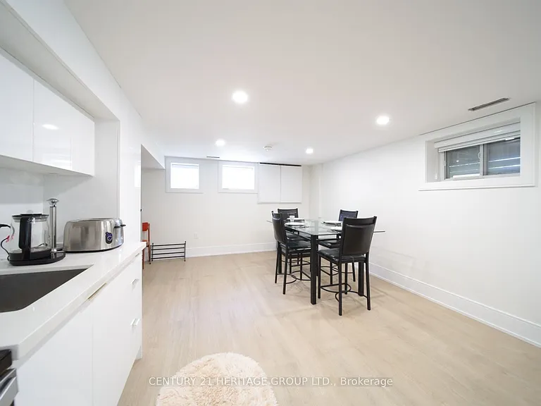 270 Brighton Ave — Photo 6