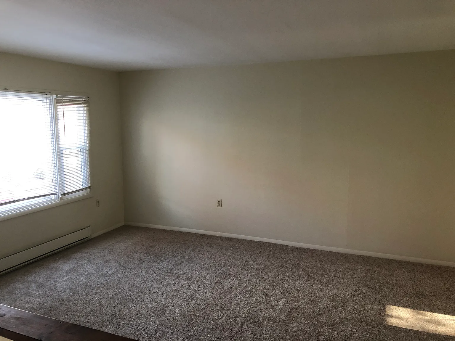 4 bed, 1278 sqft, $1,625 — Photo 2