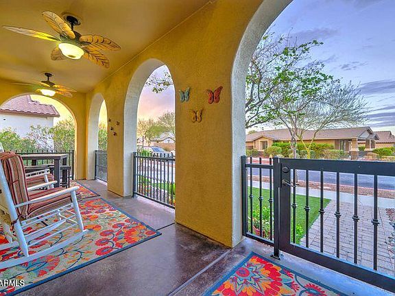 2nd image of 2946 N BEVERLY Place