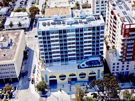 2nd image of 2200 NE 4th Ave #401