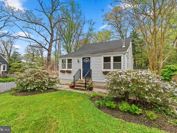 378 Lake Rd, Crownsville, MD 21032