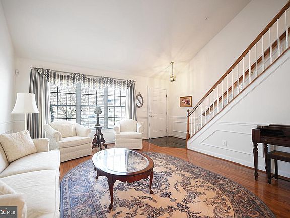 3rd image of 1803 Barrington Village Ct