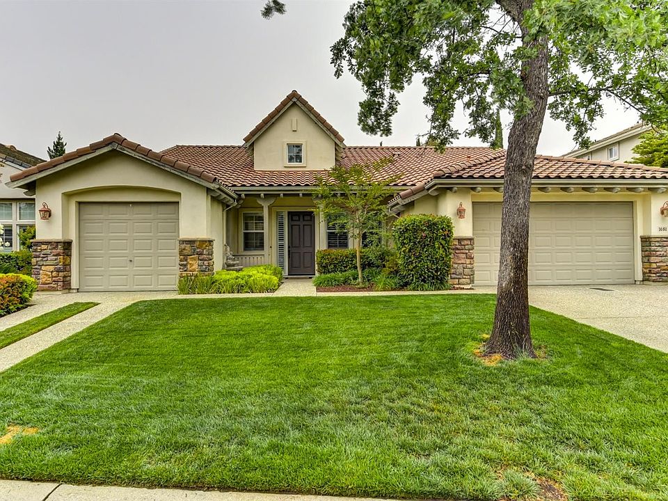 1st image of 1681 Grey Owl Cir