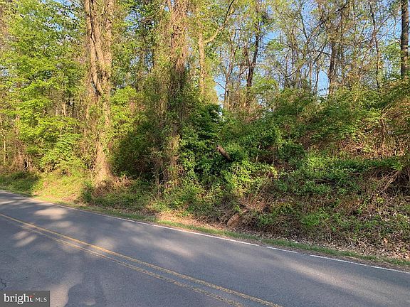 3rd image of 118 & 122 Richland Rd
