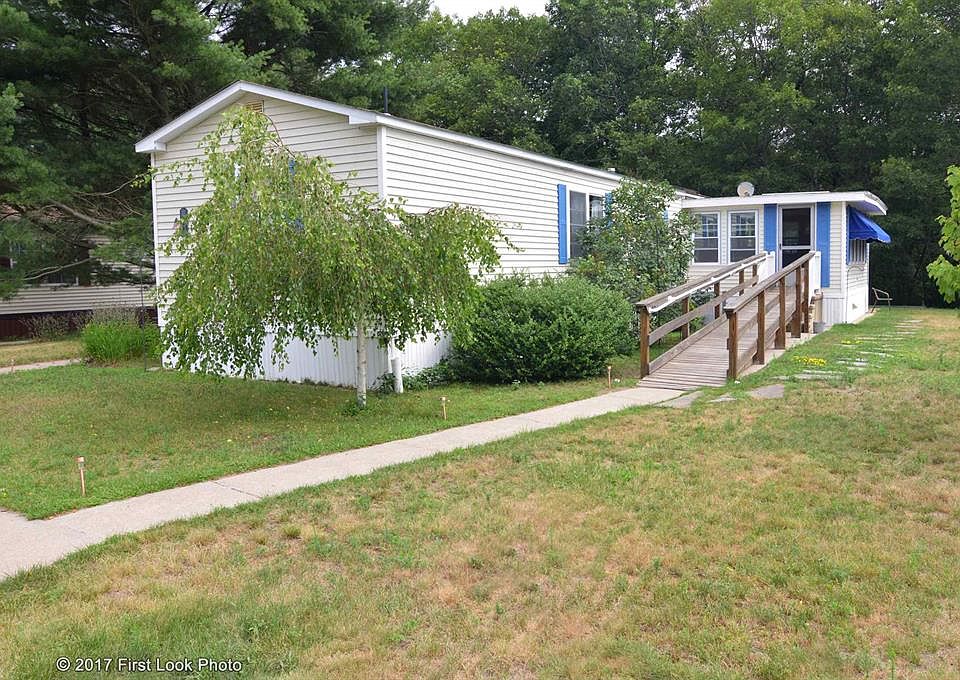 1st image of 25 Holiday Ct