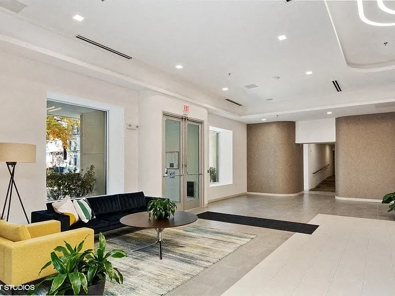 Carver and Slowe Apartments — Photo 41