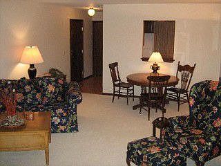 5th image of 1365 N Sterling Ave Unit 210