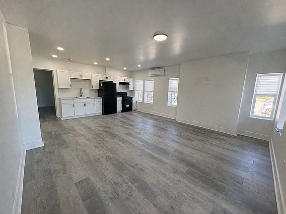 2nd image of 1207 W Prospect Usr 20 Rd #1B