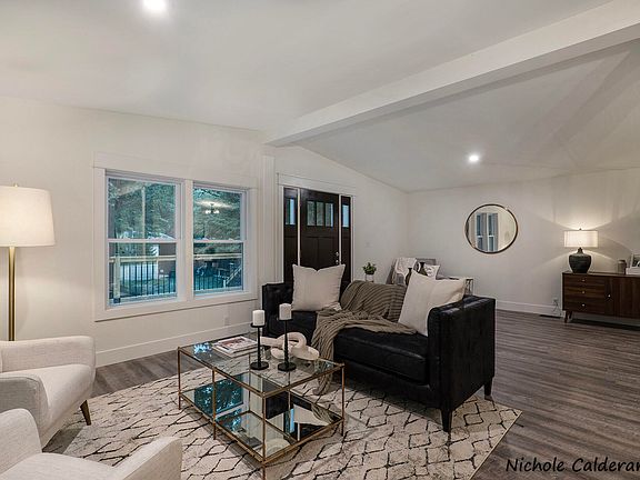 4th image of 8114 Chippewa Ct