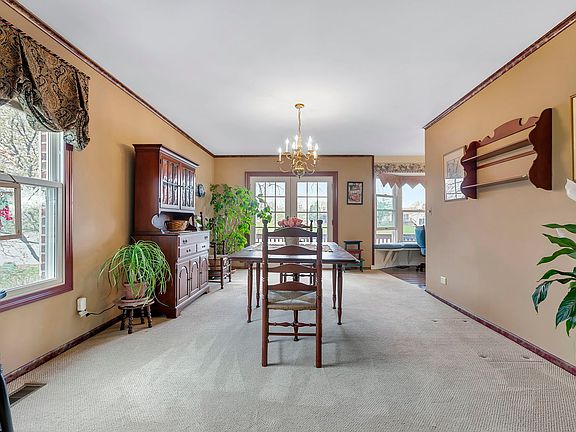 4th image of 887 N Dovington Ct