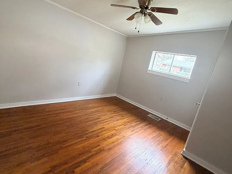 3107 Alameda Dr — Photo 6