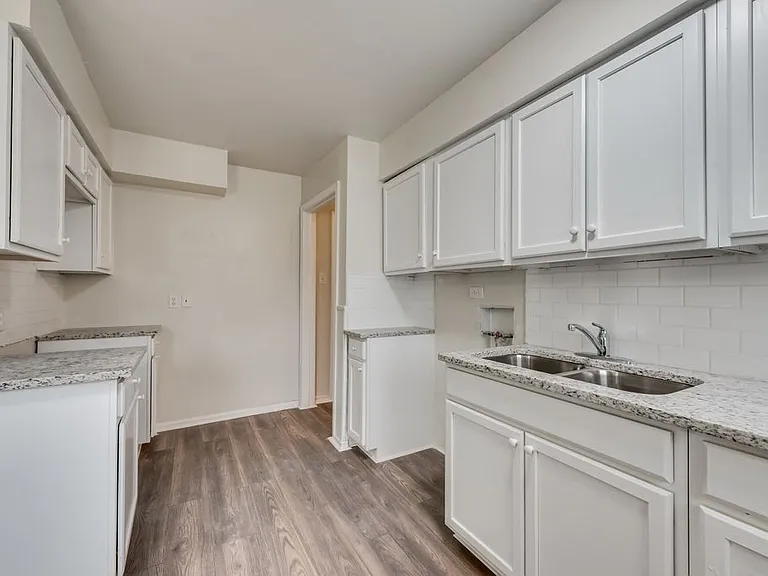 2932 Marjorie Ave — Photo 5