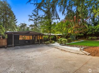4215 Island Crest Way, Mercer Island, WA 98040