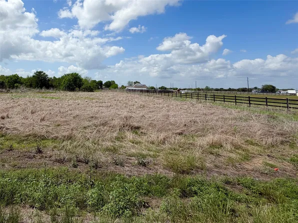 16900 Pleasant Rd, Needville, TX 77461